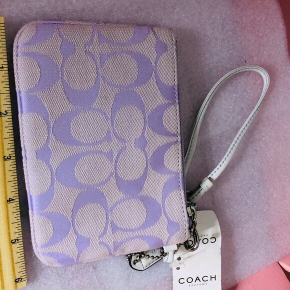 Authentic Coach Wristlet Wallet - Picture 5 of 5